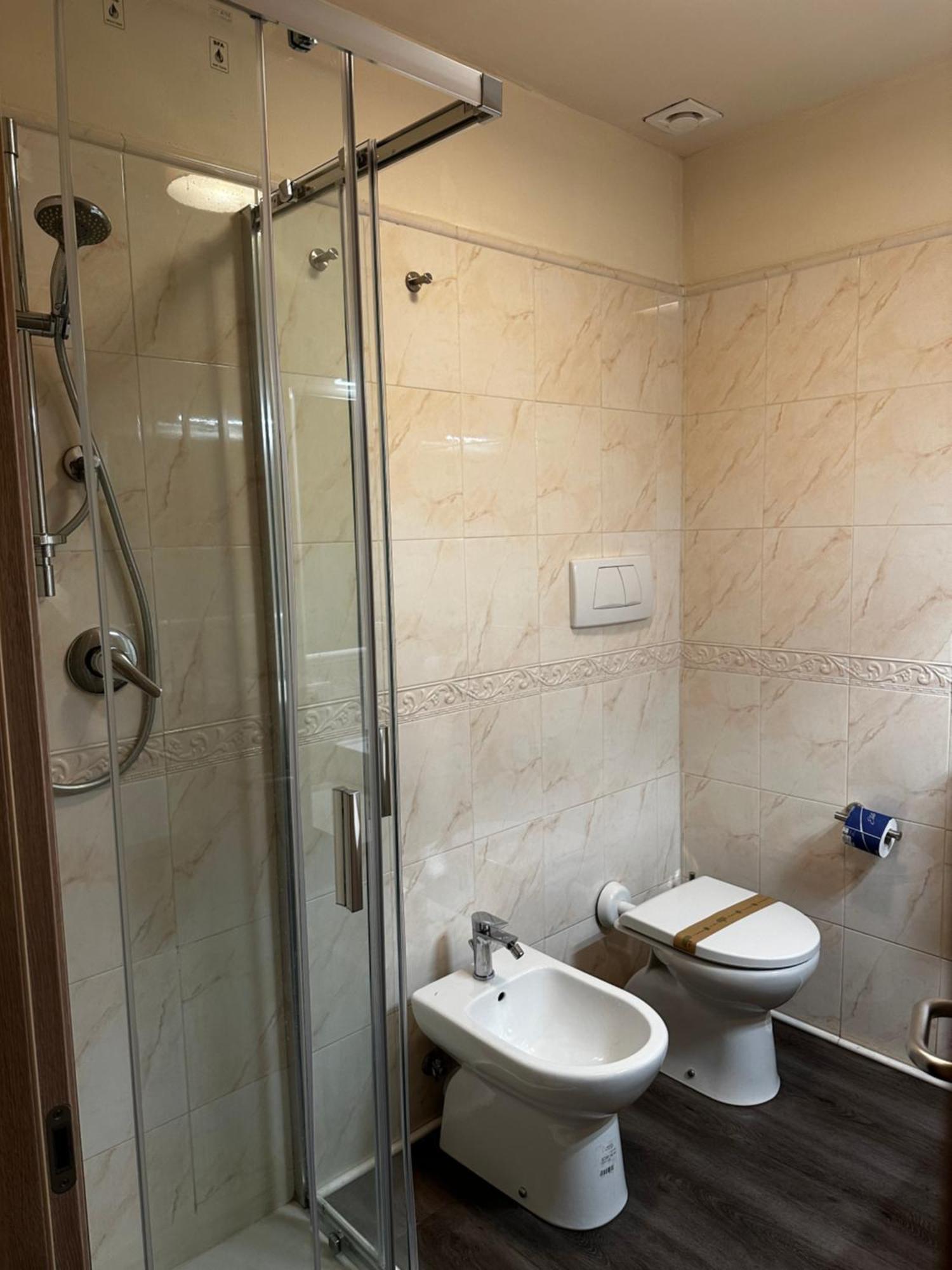 Pfa Hotel Виареджо Екстериор снимка